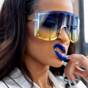 Meet your Posher, Jasmin